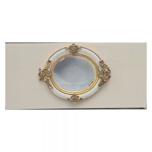 Bar bege com espelho